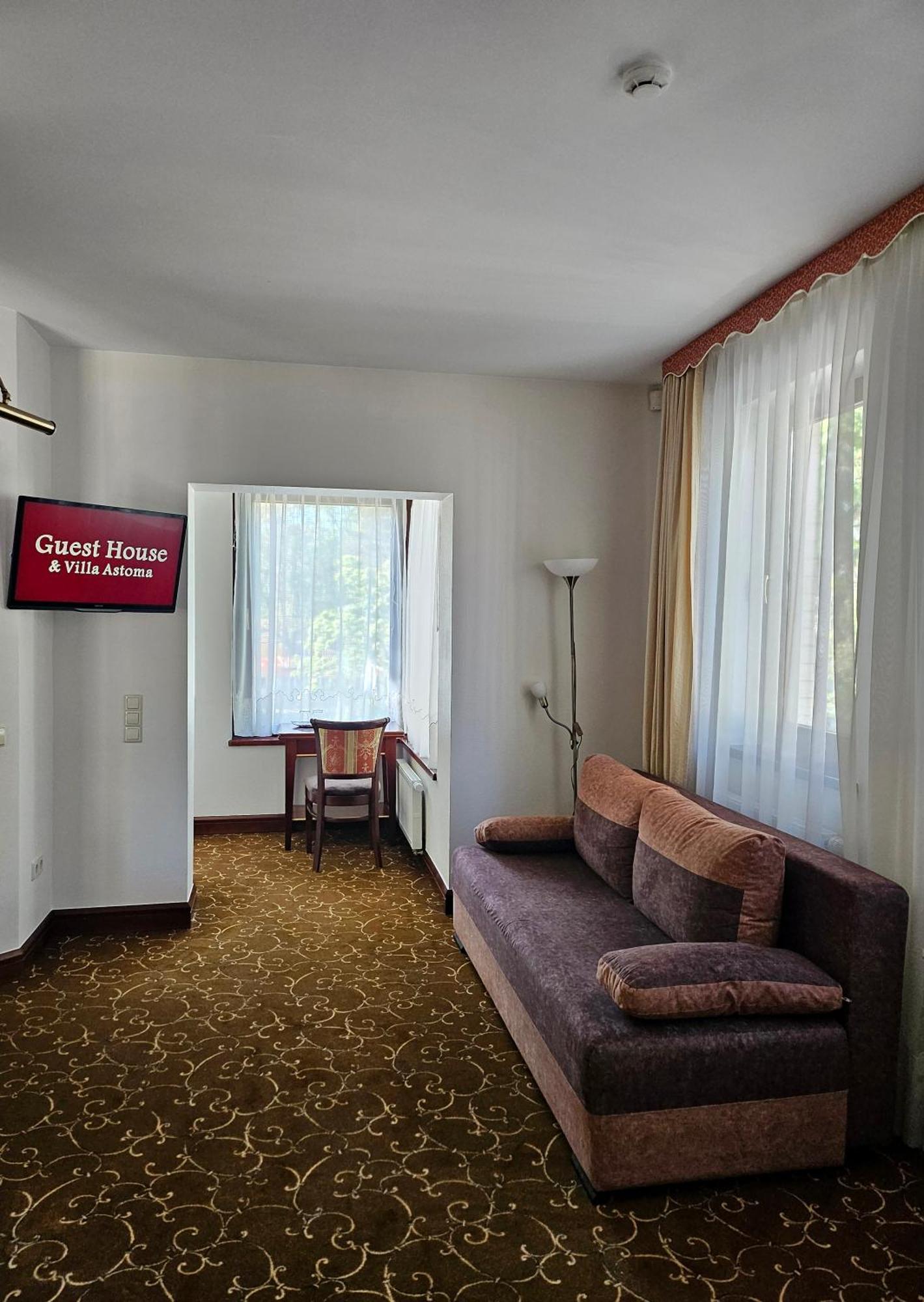 Guest House&Villa Astoma Palanga Extérieur photo